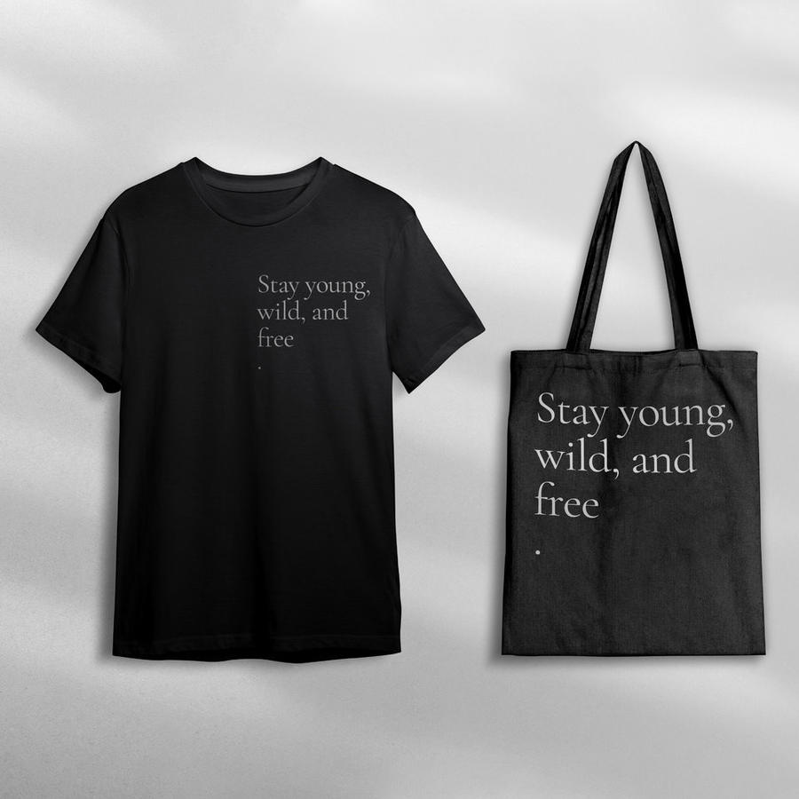 黑色T恤和环保袋布袋贴图样机