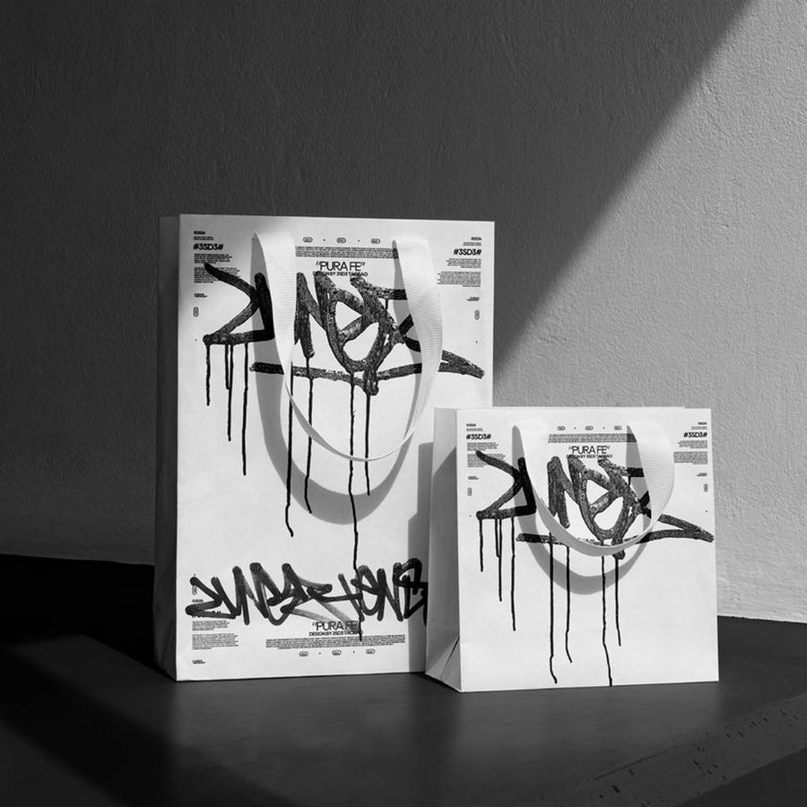 街头服装品牌vi模特卫衣t恤海报帽子海报吊牌ps贴图样机 (39)