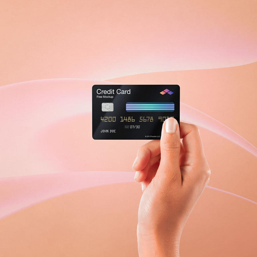 手拿信用卡样机效果图展示银行卡金融消费交易