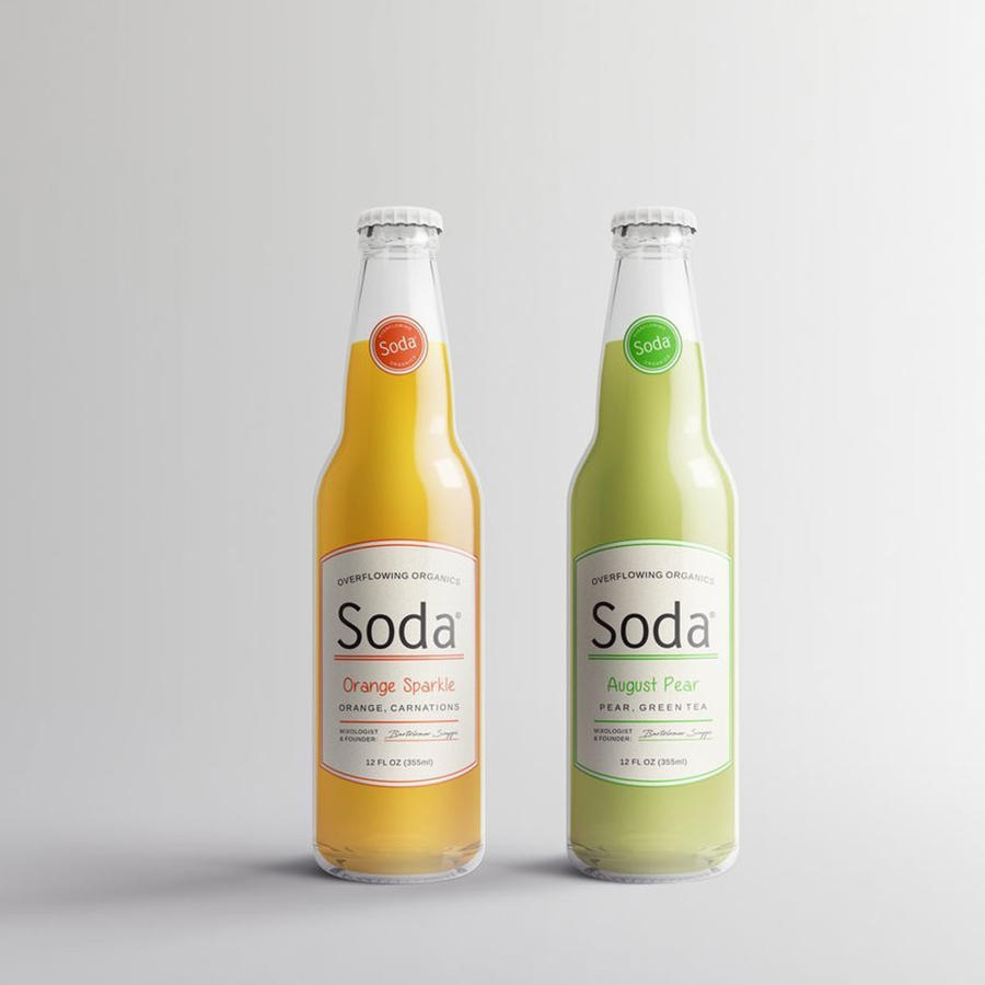 饮料啤酒透明玻璃瓶样机