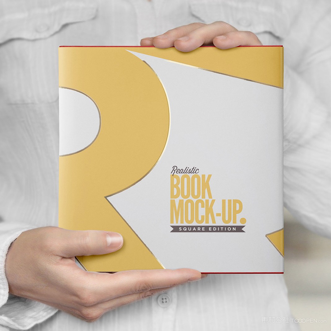 手捧正方形书本画册装帧设计样机