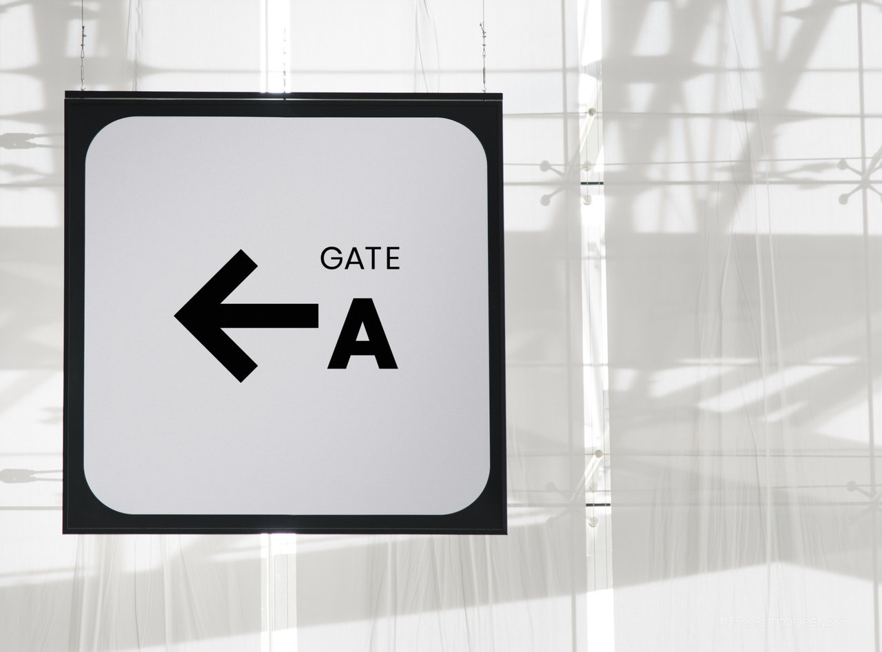 机场指示牌火车站指示牌方向牌