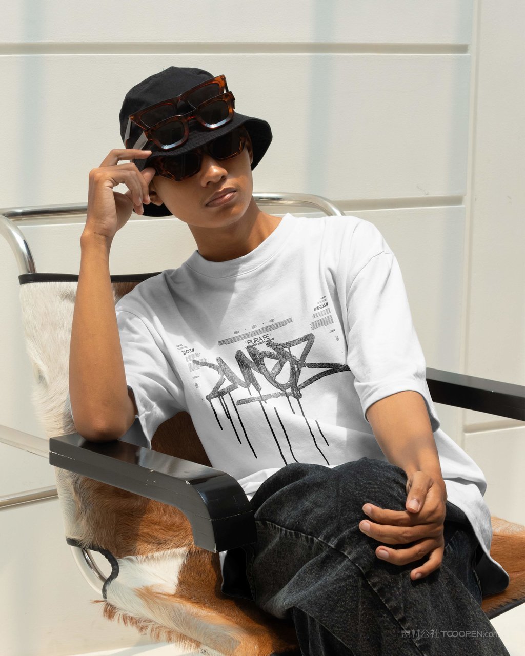 街头服装品牌vi模特卫衣t恤海报帽子海报吊牌ps贴图样机 (29)