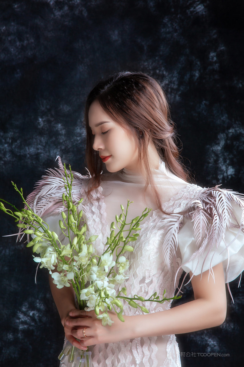 国产精品亚洲气质美女个人写真艺术照下载