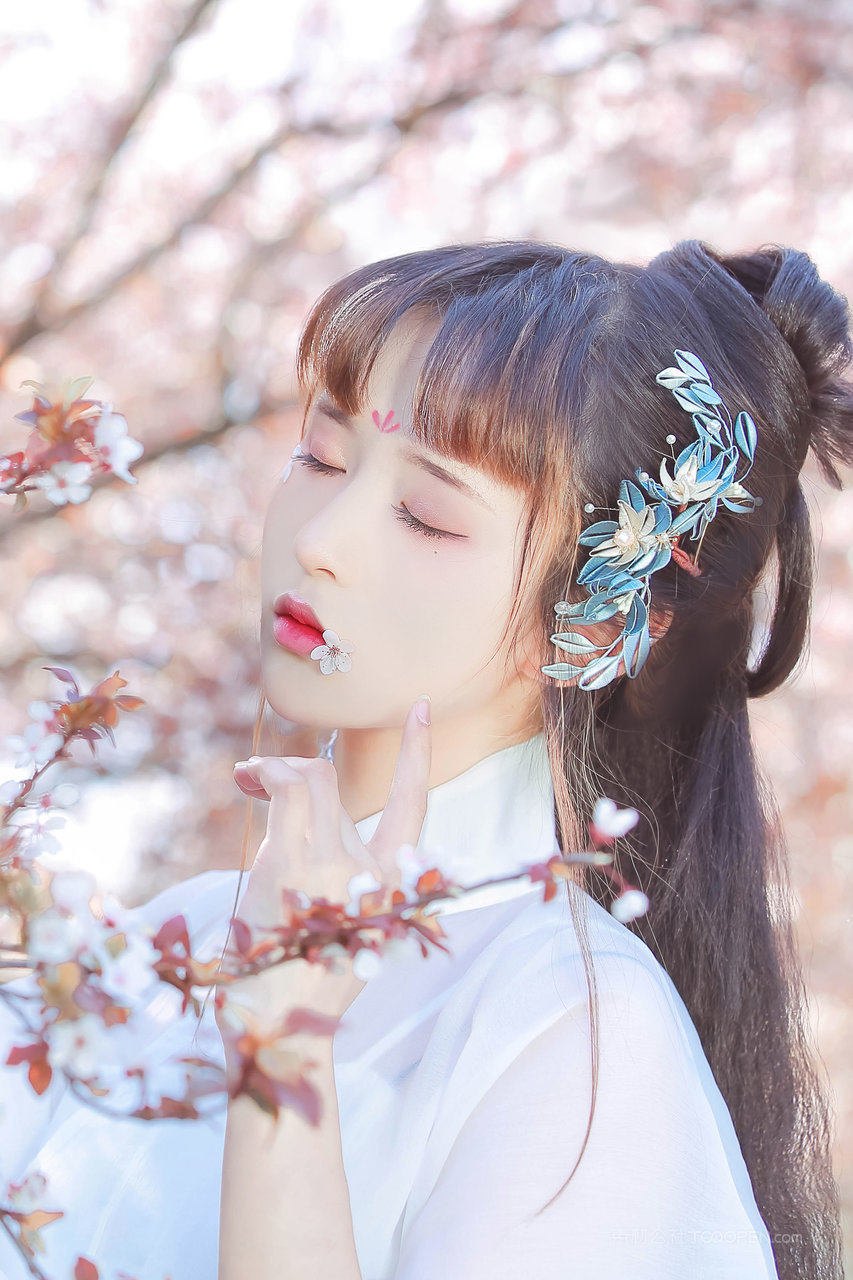 中国唯美女生古风头像图片大全