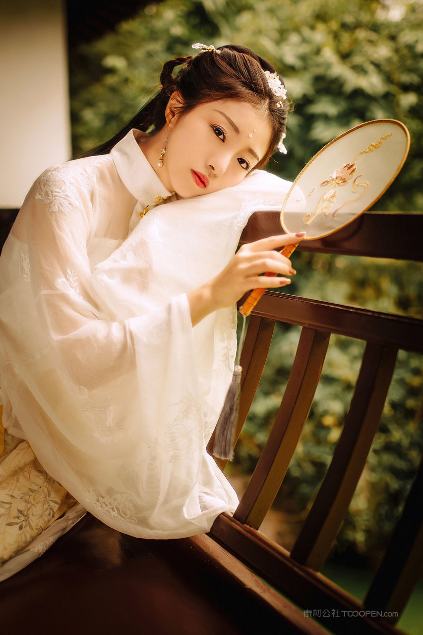 凉亭户外摄影白衣古风美女图片摄影下载