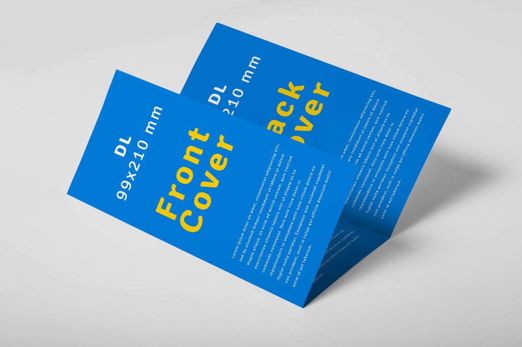 蓝色三折页传单样机模板