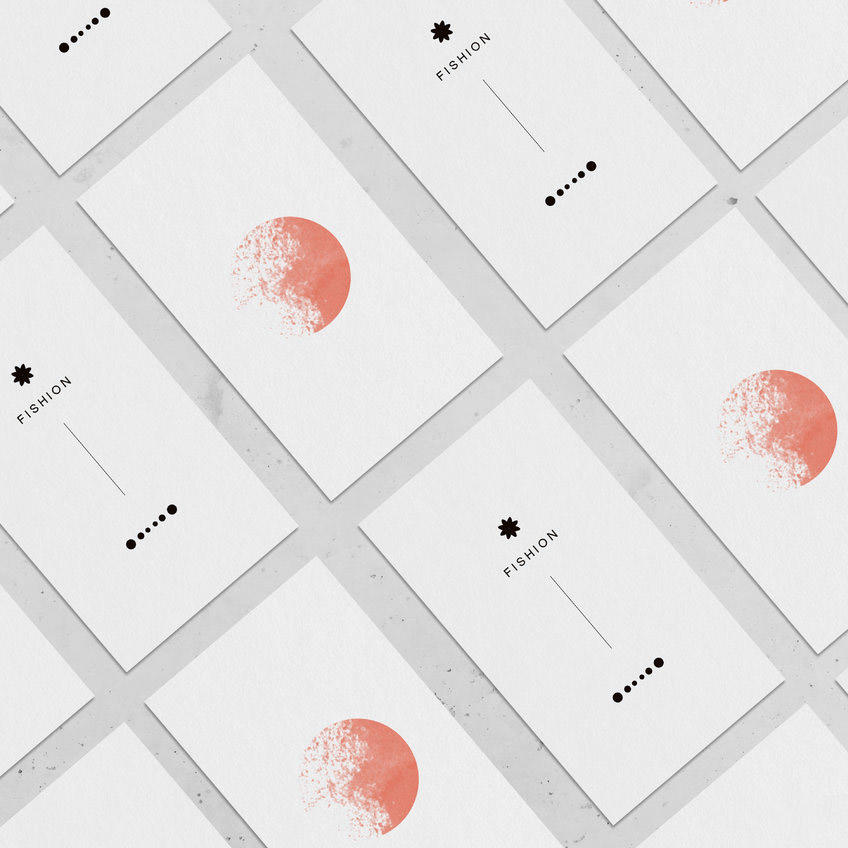 白色精致大气平铺名片样机