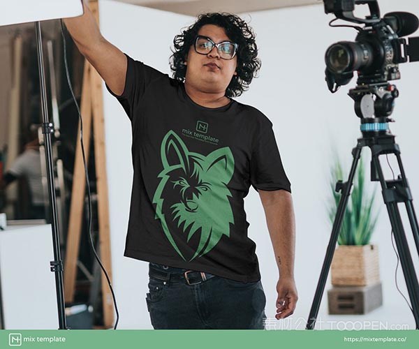 摄影师T恤样机模板