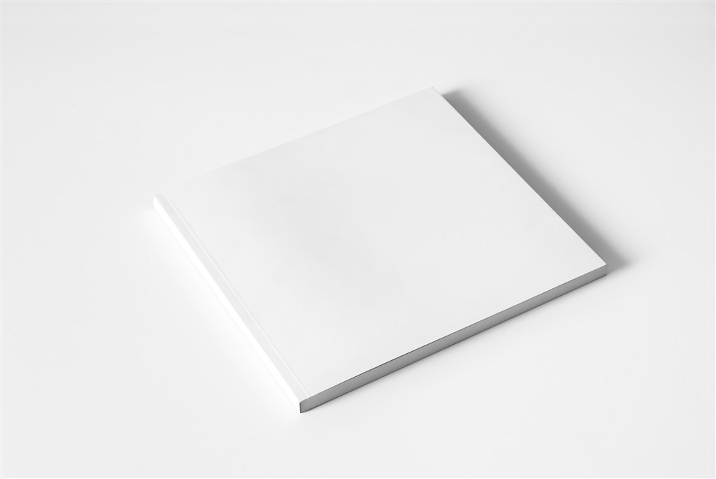 厚方形画册杂志宣传册封面样机