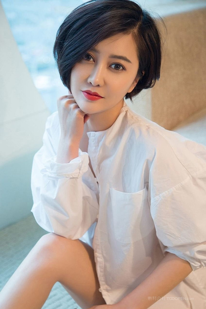 国产精品气质美女白领写真艺术照片