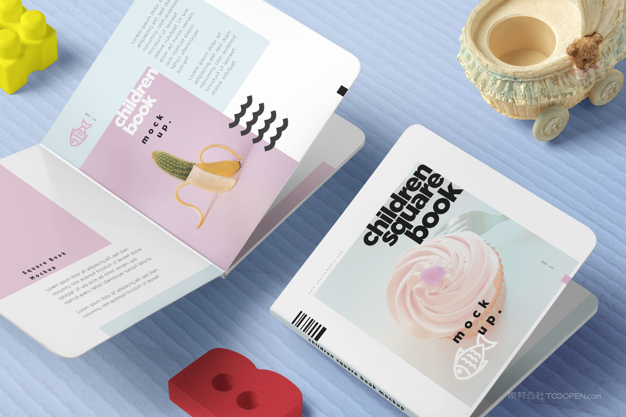 方形儿童漫画书样机