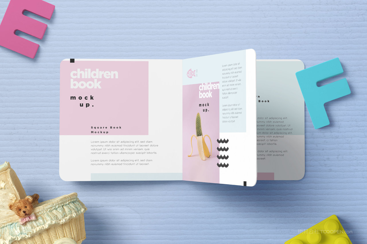 方形儿童漫画书样机