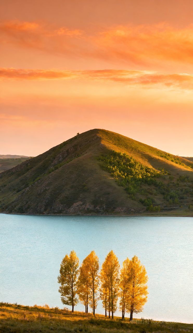 蓝天意境唯美山水山峰天空湖泊青山