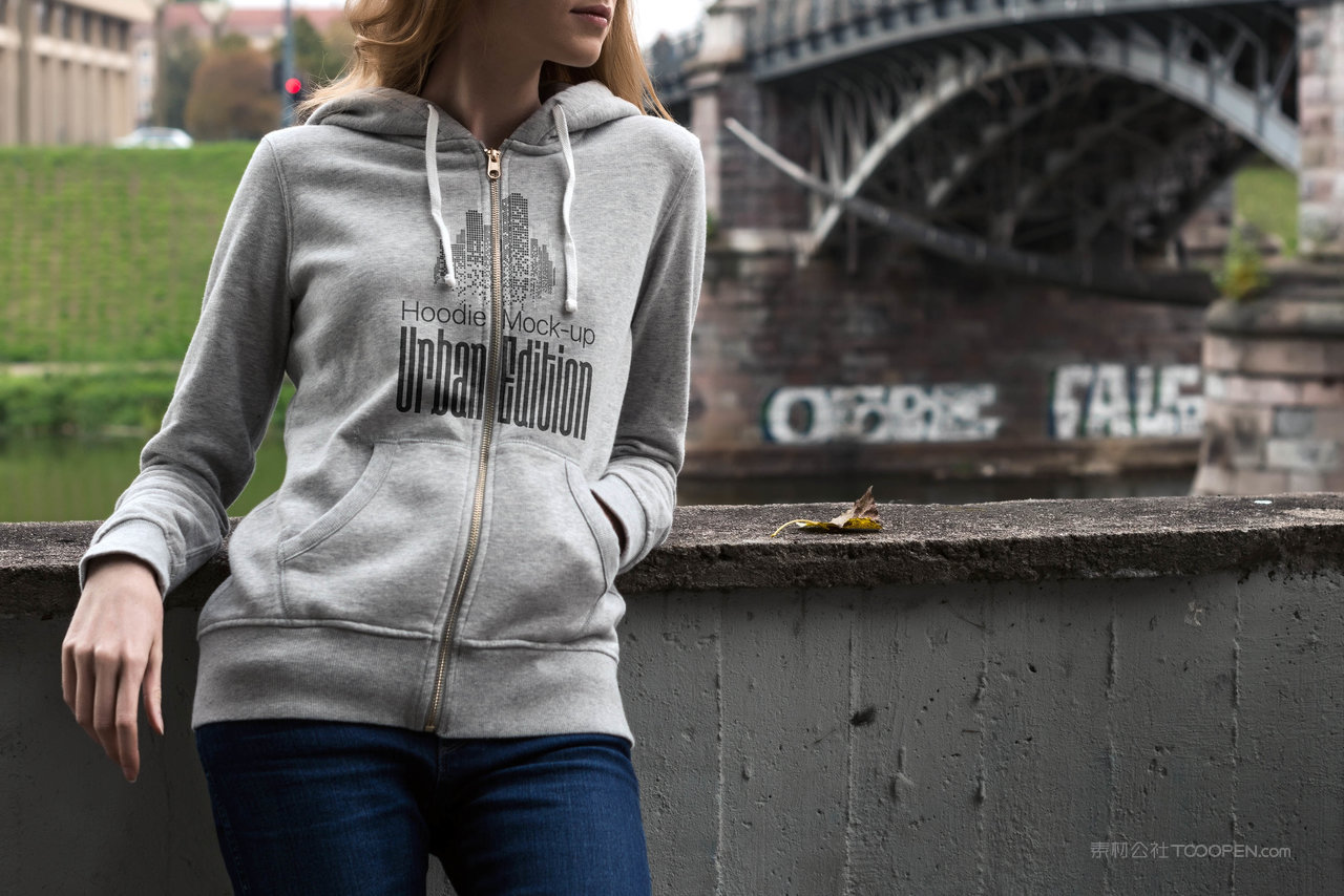 卫衣图案展示街景样机