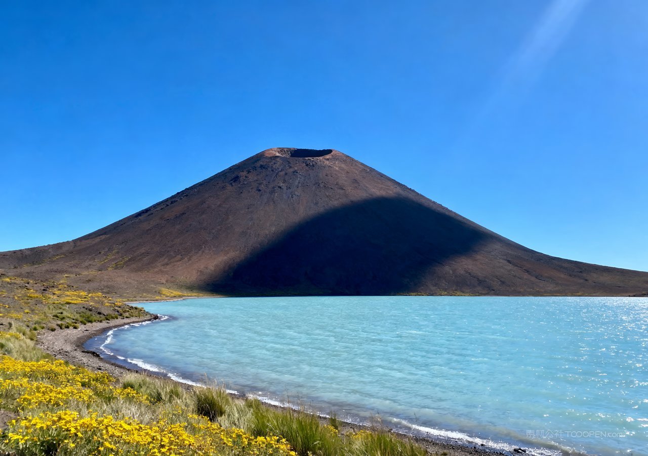 风景山峰山水群山唯美天空湖泊