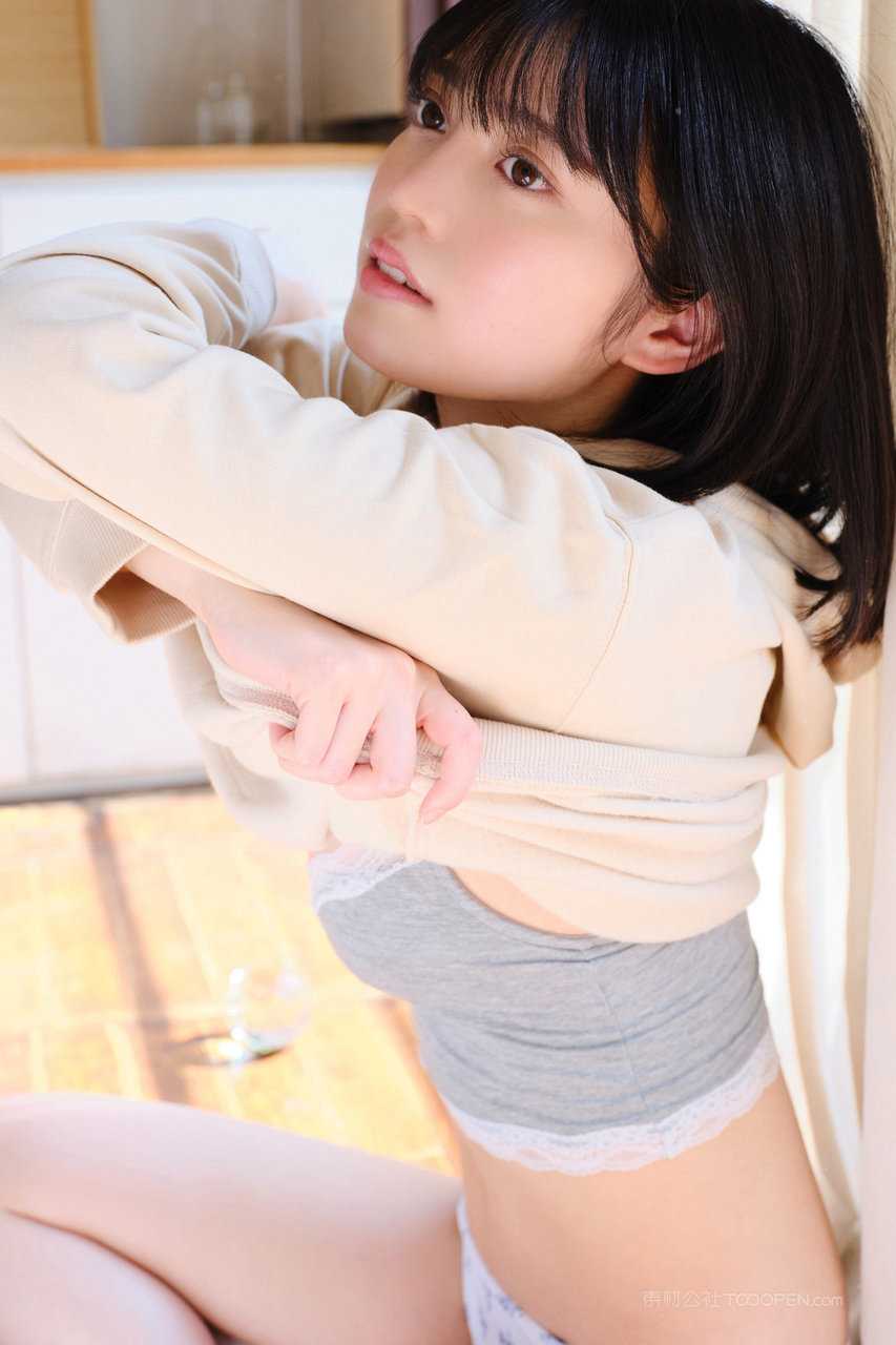 极品日本西西人体美女脱衣服自拍图片