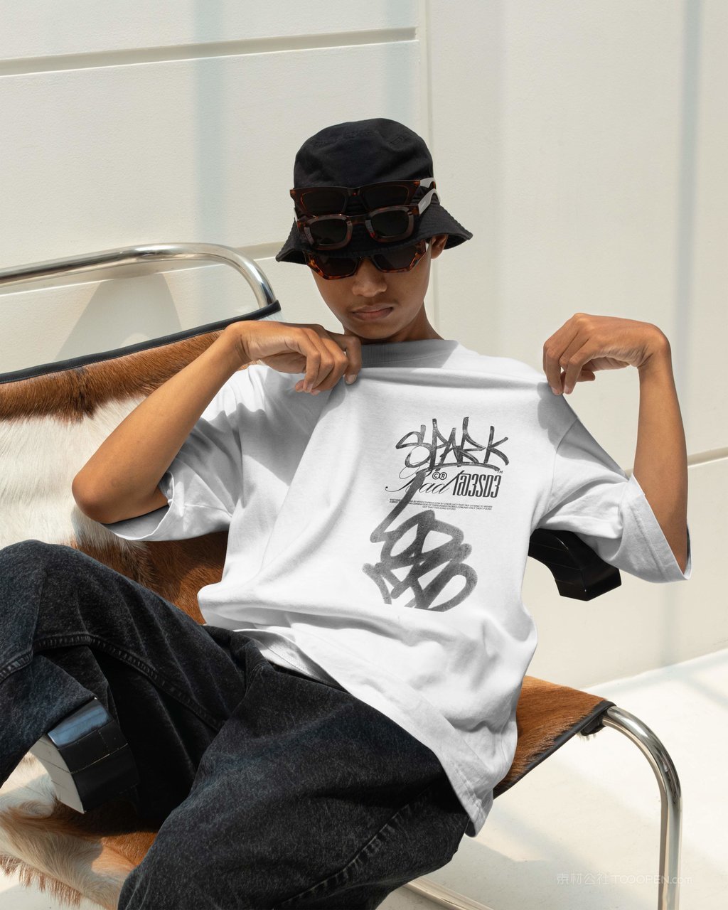 街头服装品牌vi模特卫衣t恤海报帽子海报吊牌ps贴图样机 (31)