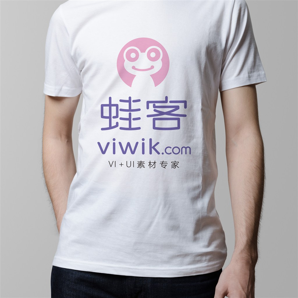 男士白色短袖logo贴图样机