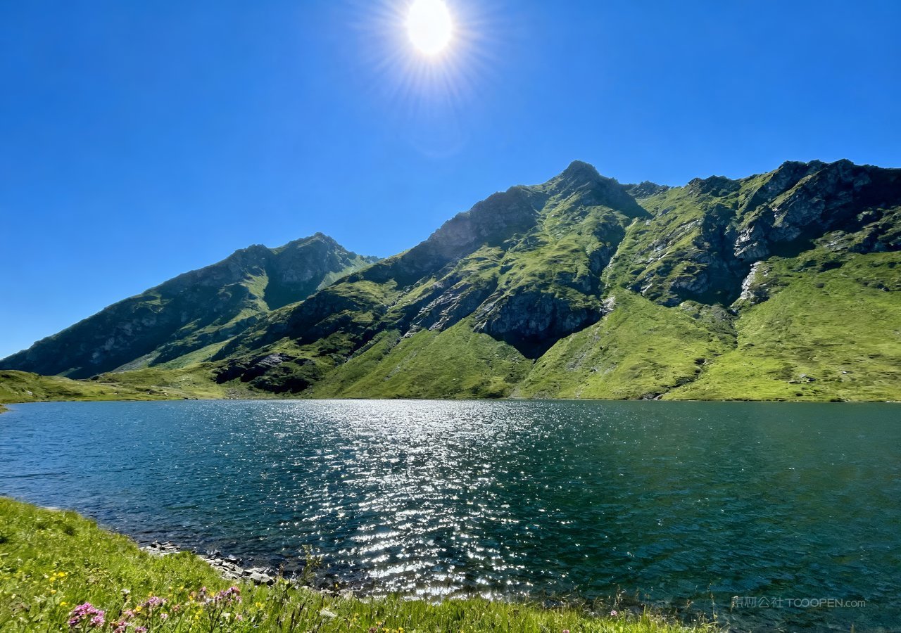 唯美山峰湖泊自然风景天空群山山水