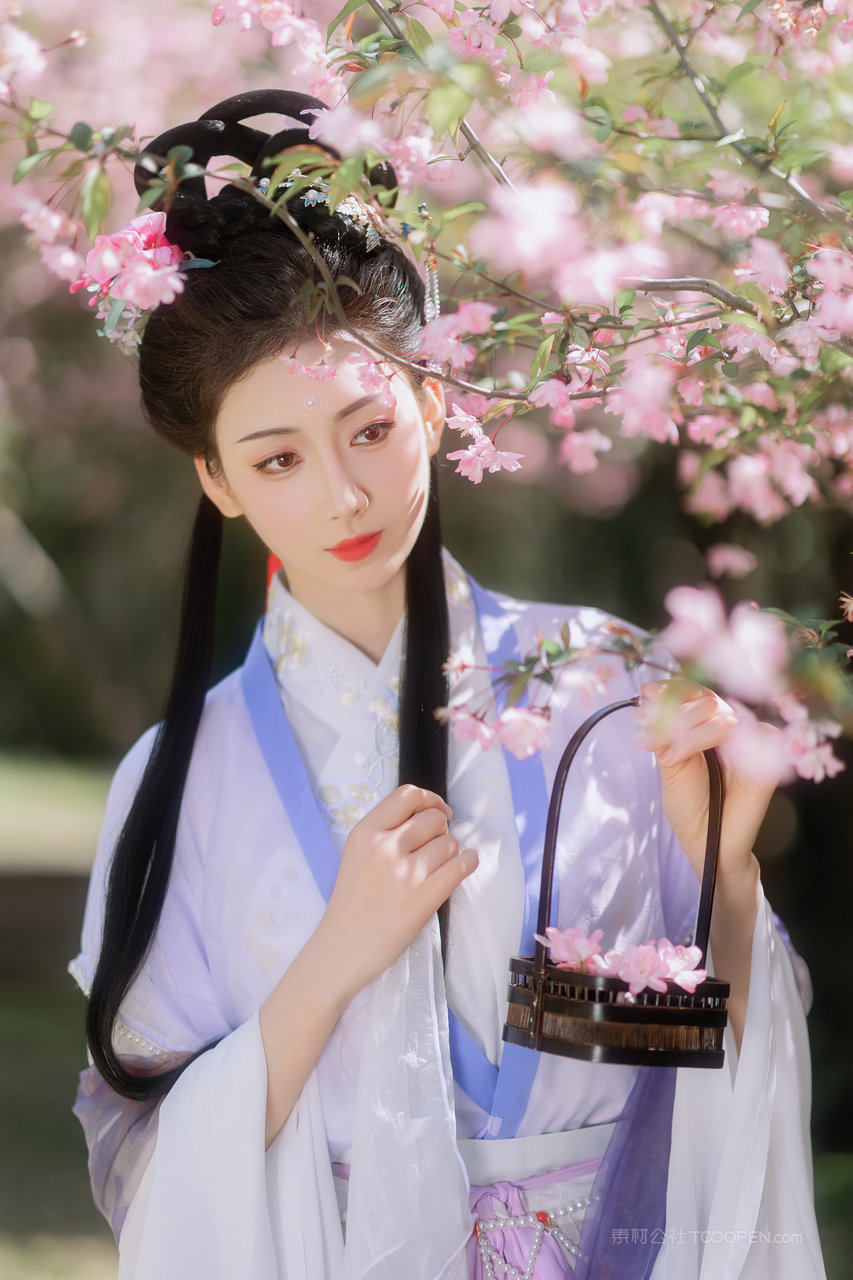 国潮古风汉服美女图片