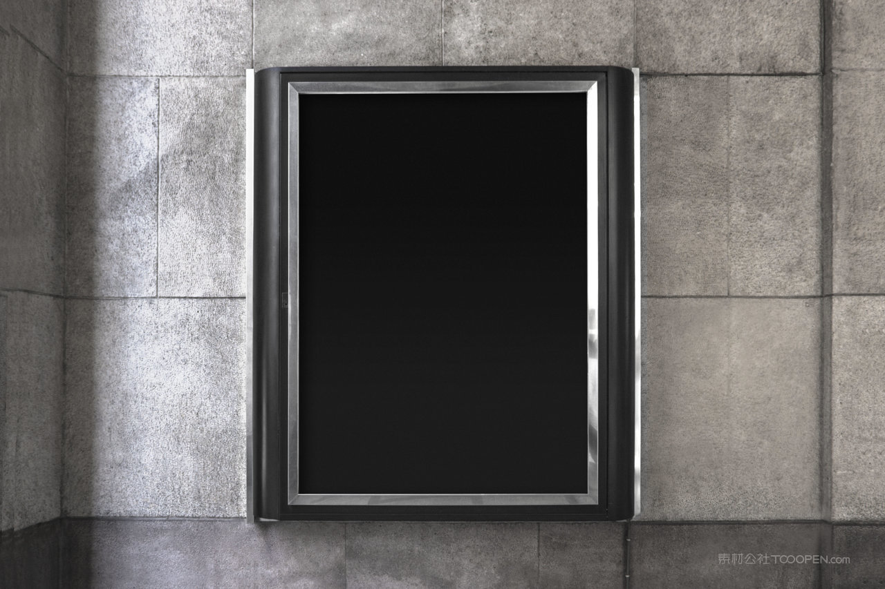 墙上的海报样机