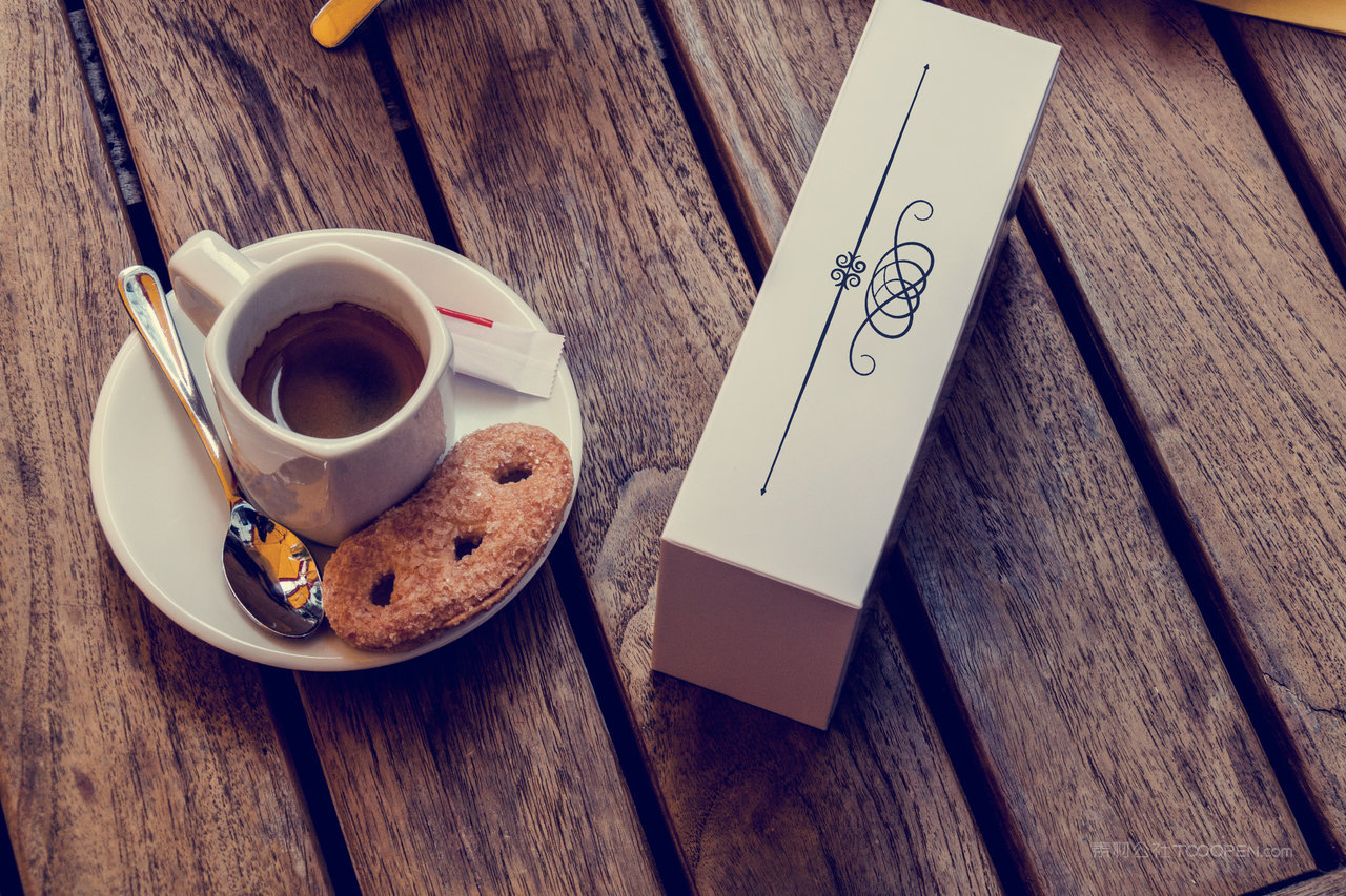 咖啡精致的礼盒包装展示样机