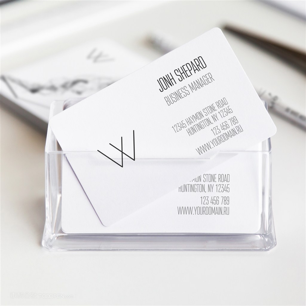 服装品牌vi名片贴图样机