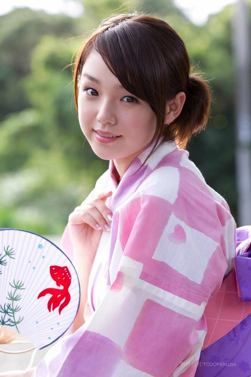 超高清日本和服美女手机壁纸图片下载