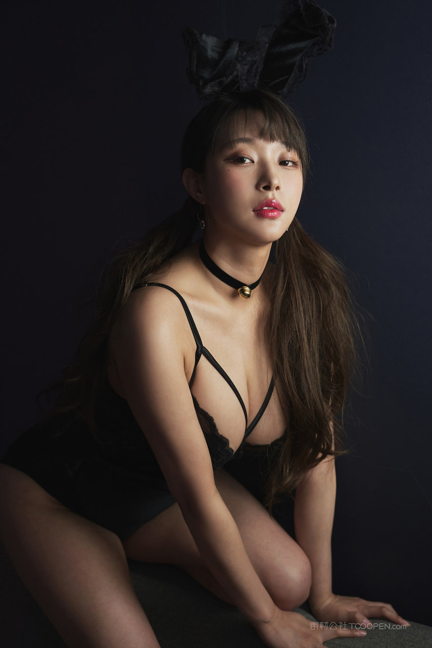 韩国性感尤物美女诱惑