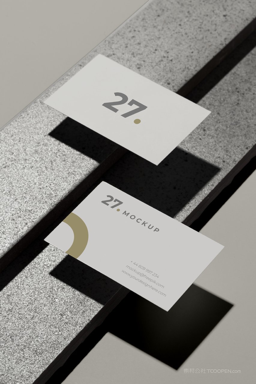 文艺白纸质名片场景样机