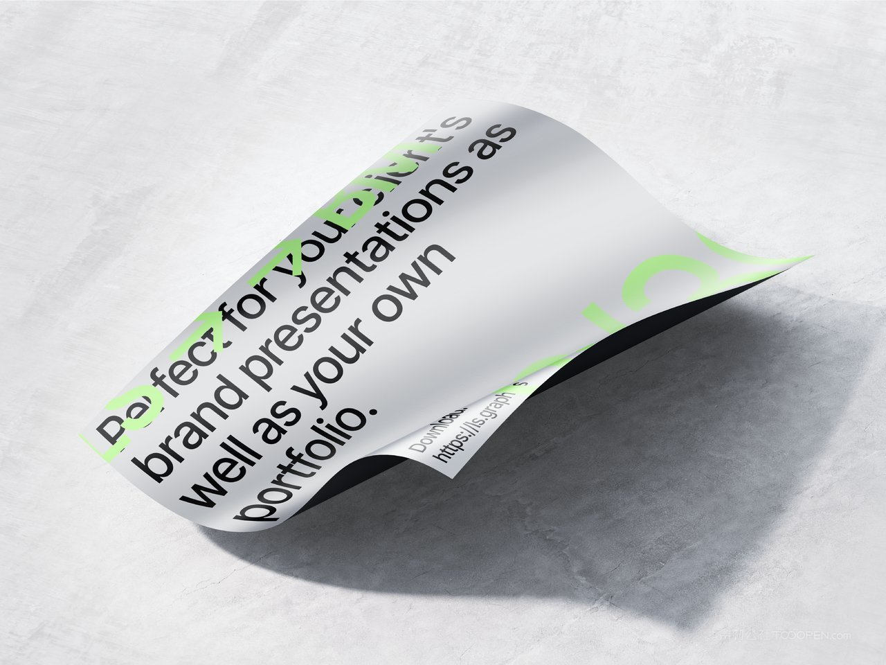 金属质感扭曲单页海报展示样机 (10)