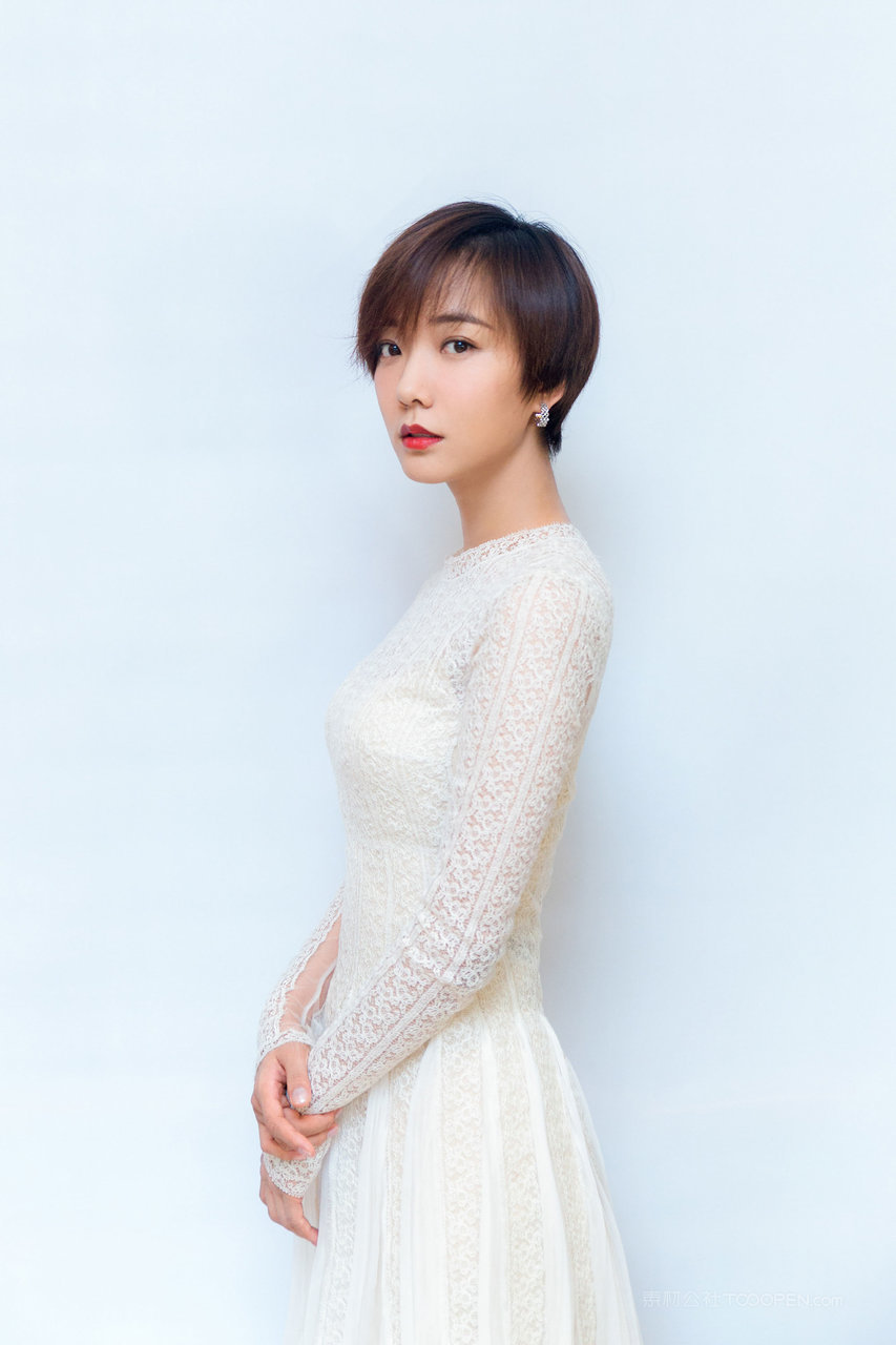 国产美女明星王珞丹图片