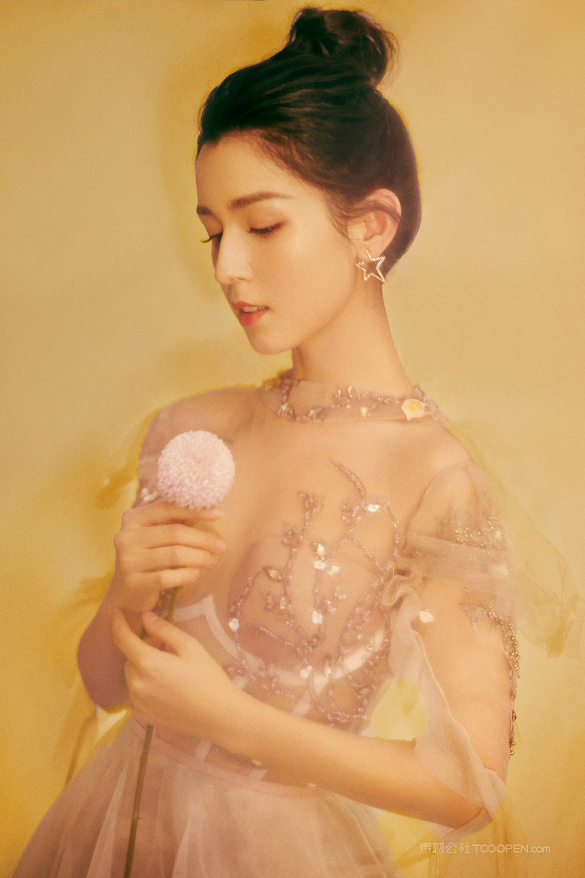 国内女明星图片哈尼克孜壁纸图片大全