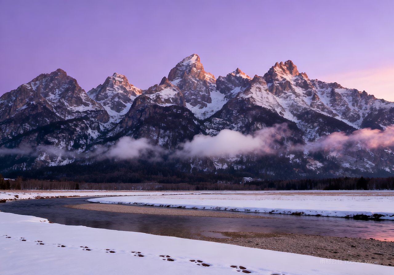 唯美山水冬季山峰风景河流冬天雪景