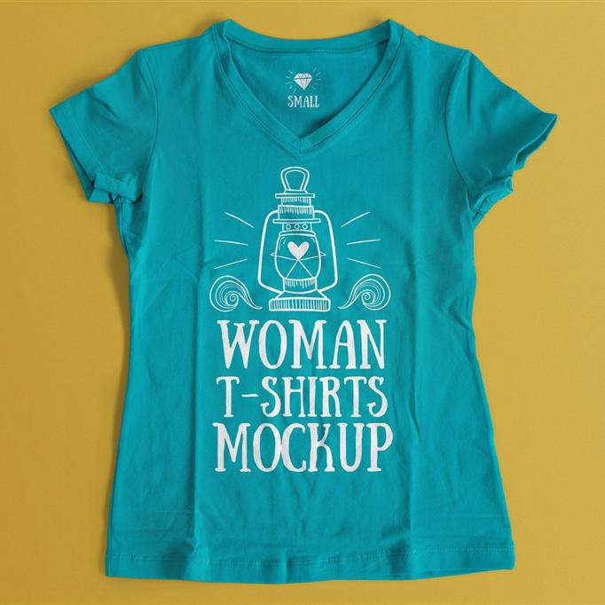女士V领短袖T恤样机