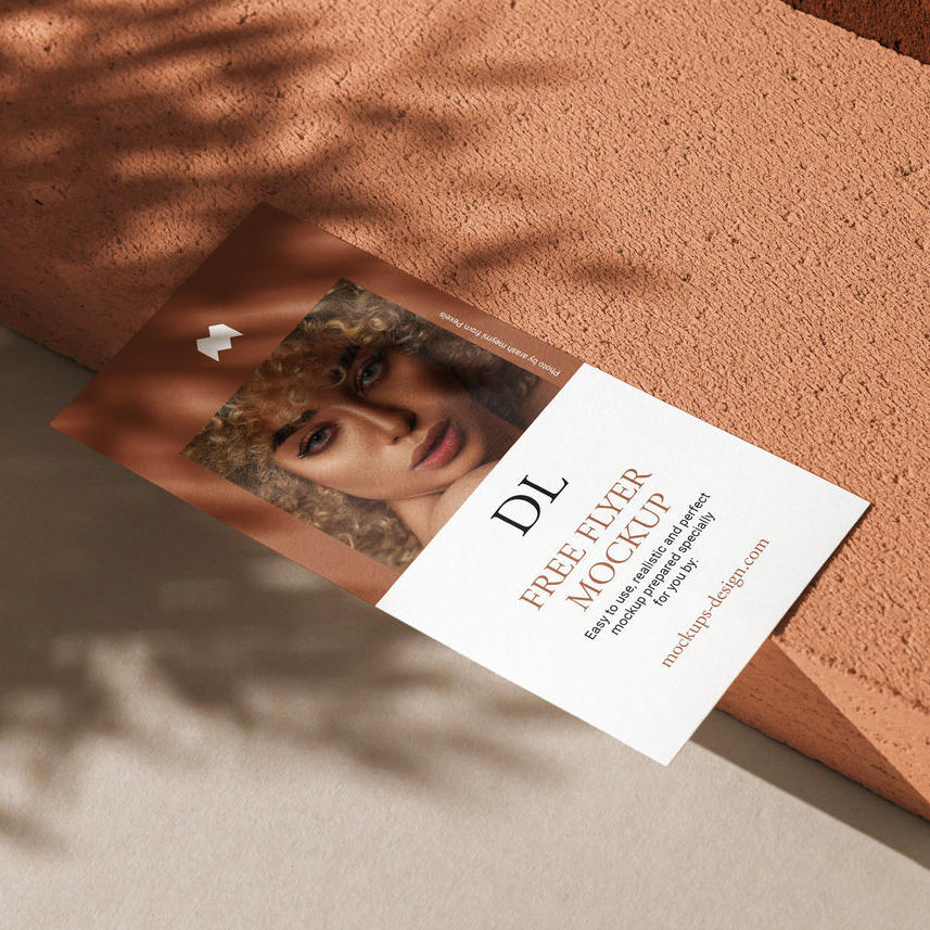 简约时尚宣传单样机海报样机光影场景样机