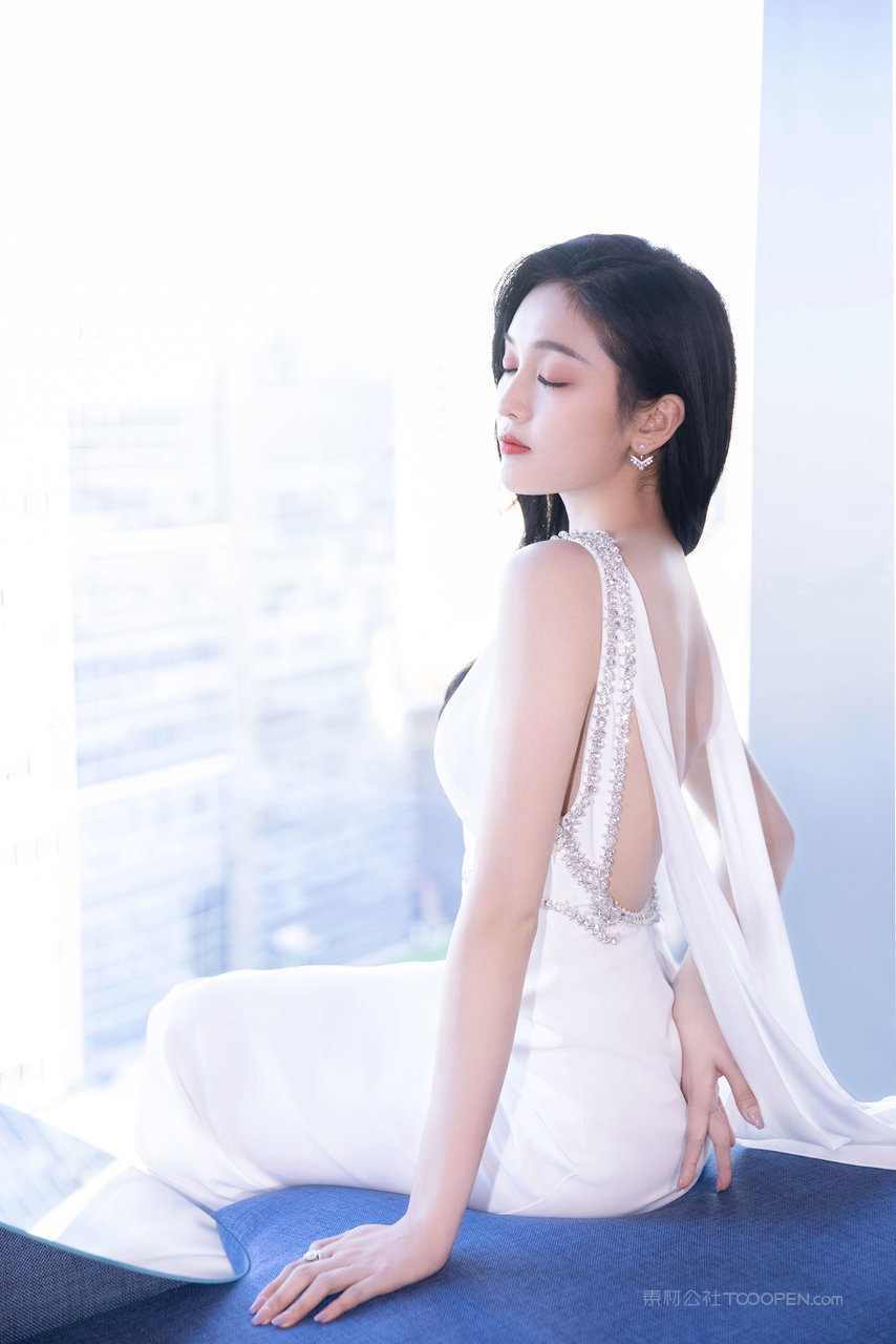 性感女明星吴宣仪图片