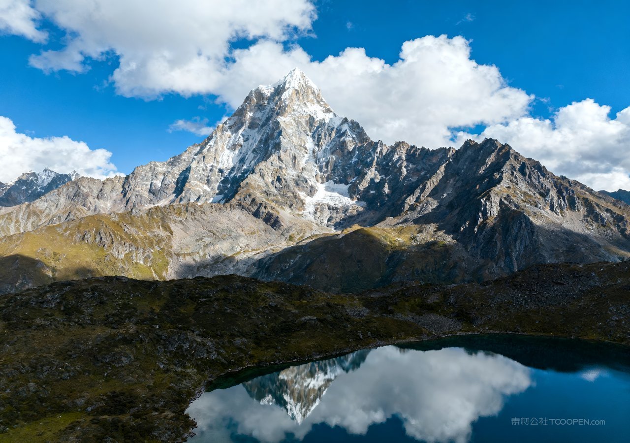 自然风景天空湖泊山峰唯美山水景观群山