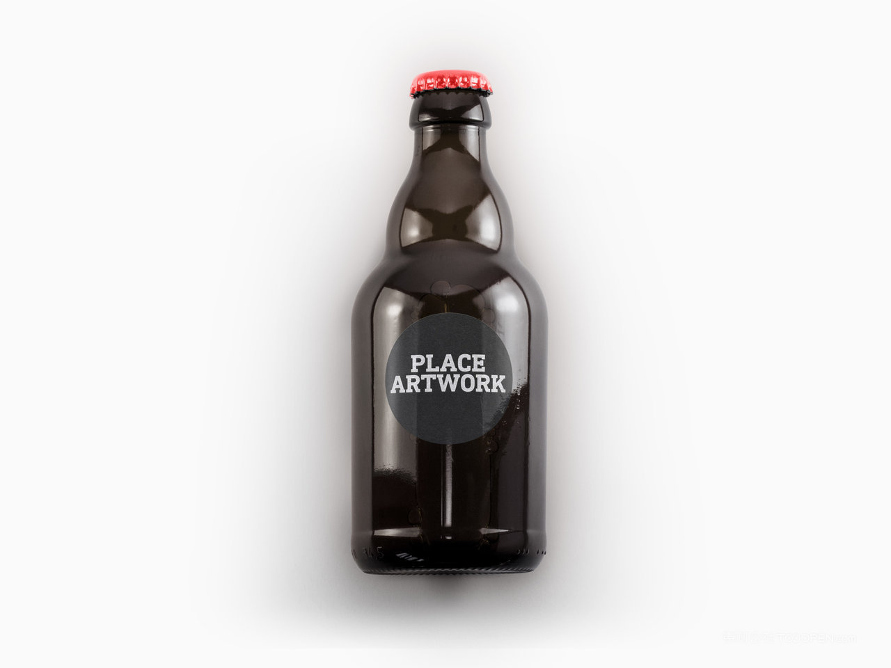 黑色啤酒瓶样机