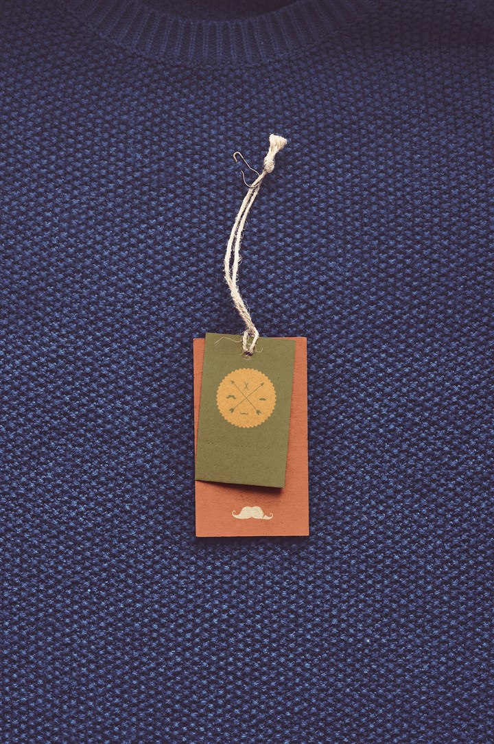 毛衣服饰标签标牌样机