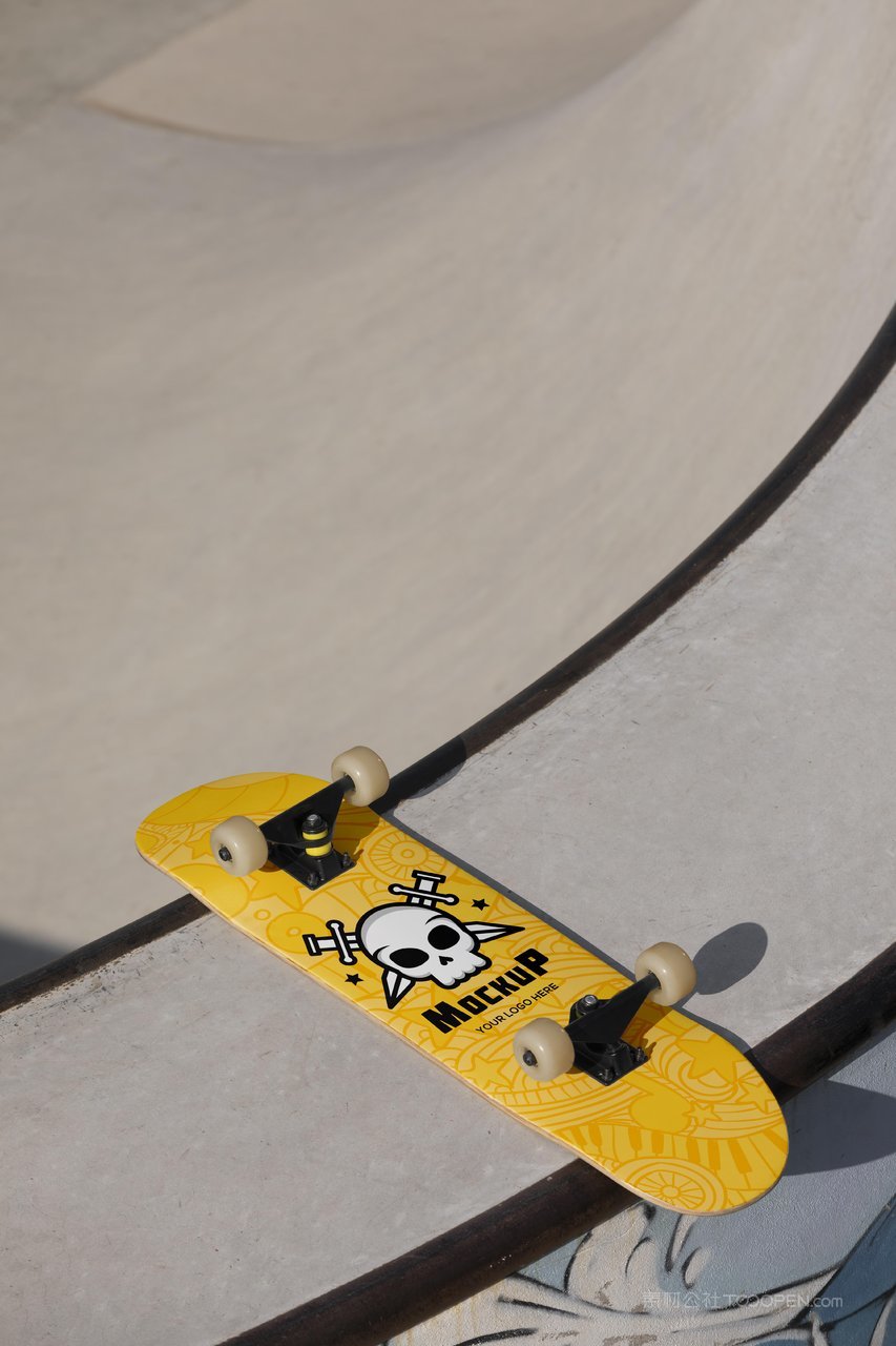黄色潮流运动双翘滑板模型智能样机  (11)