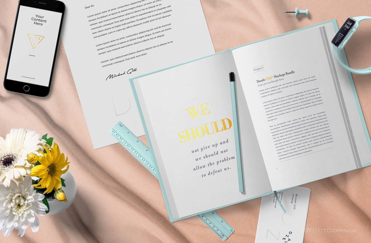 打开的书籍样机