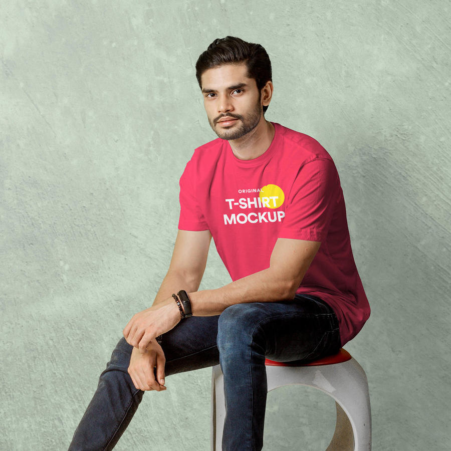 男士印花t恤样机