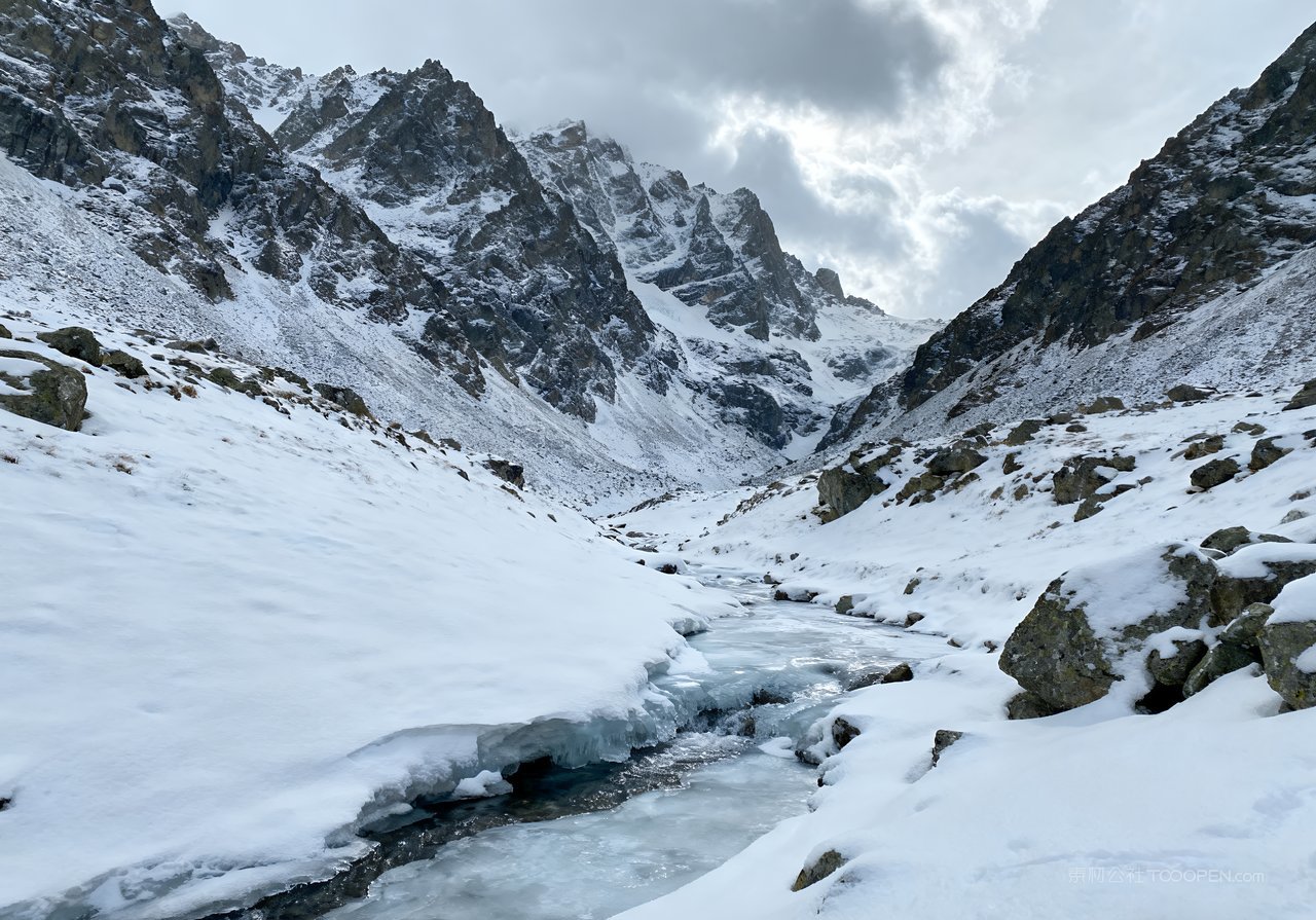 自然山峰雪景河流山水冬天冬季唯美风景