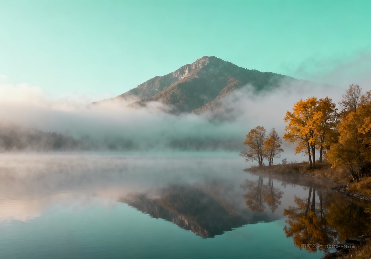 青山湖泊天空山峰秋天意境山水唯美