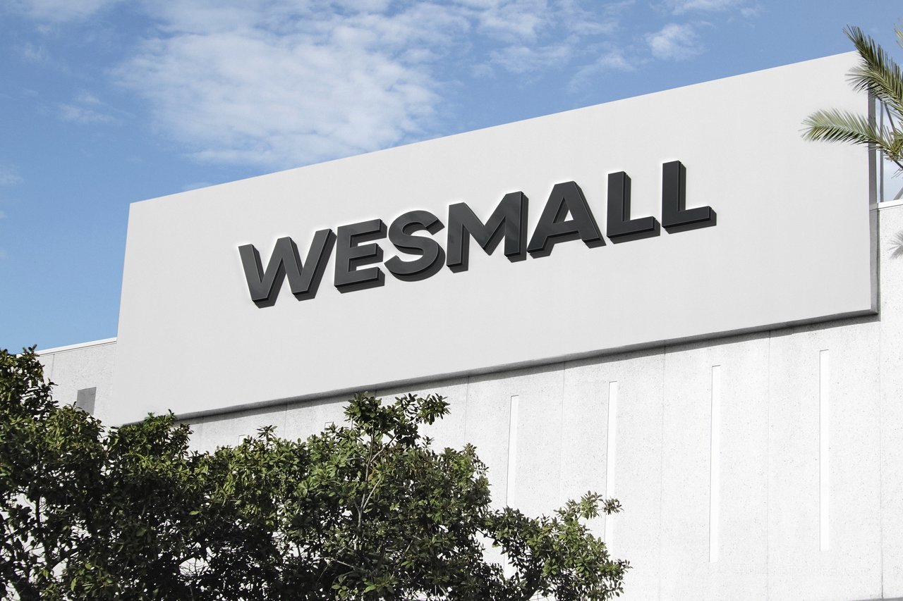 户外楼体logo标志样机 (13)