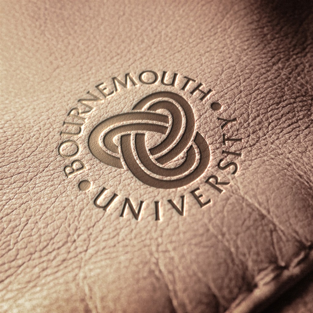 皮革上的烫印标志样机