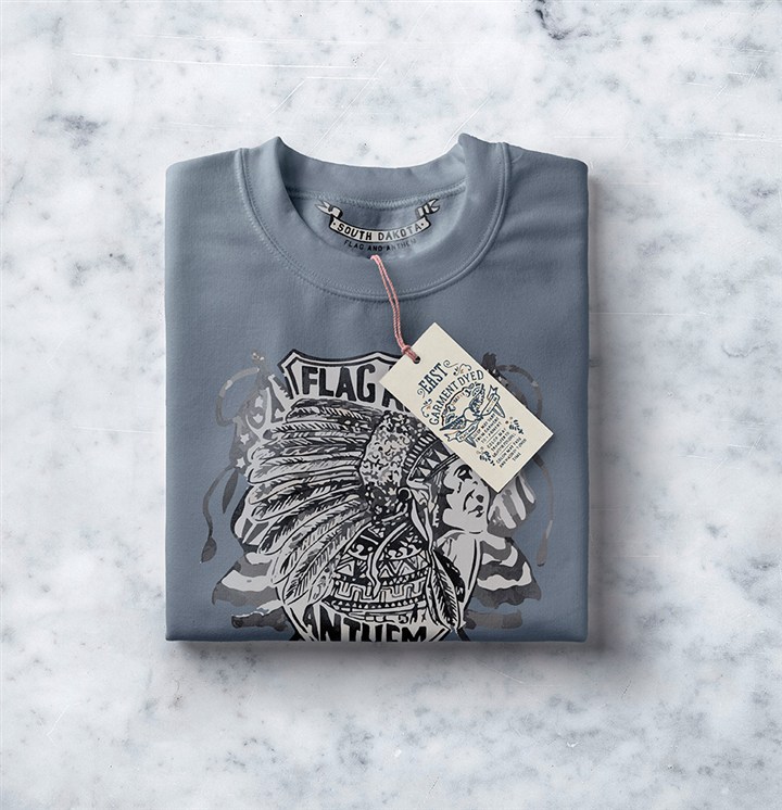 折叠运动衫样机