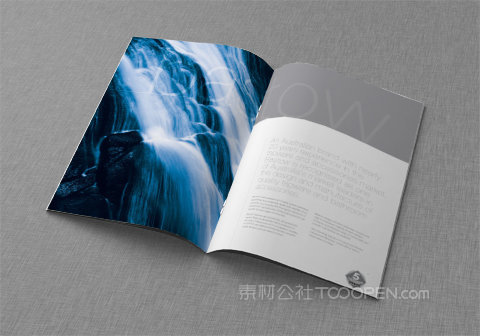 竖版商务企业骑马钉画册样机 (2)